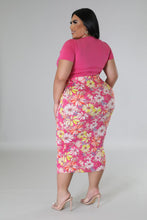 Load image into Gallery viewer, Darrylyn Skirt Set (Plus)
